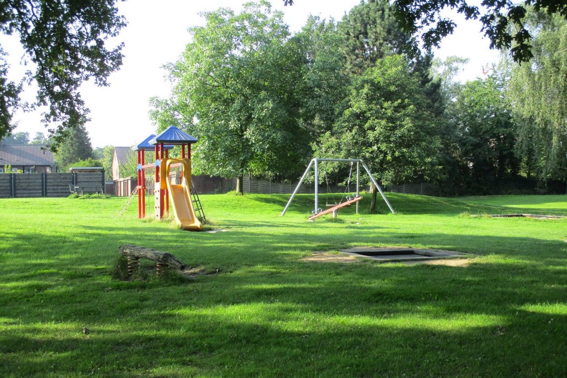 Dieses Foto zeigt den Spielplatz "Grüner Winkel"