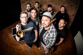 Dieses Foto zeigt die Band Awesome Scampis