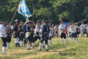 In historischen Kostümen stellten die Fehrbellinerinnen und Fehrbelliner die berühmte Schlacht von 1675 nach. 