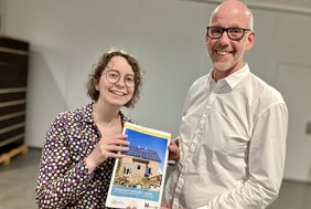 Carolin Dietrich (Stadt Dülmen) und Dirk Erpenstein (Stadtwerke) Dieses Foto zeigt Carolin Dietrich (Stadt Dülmen) und Dirk Erpenstein (Stadtwerke)