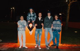 Dieses Foto zeigt die Band Binrush