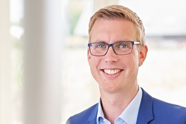 Dieses Foto zeigt Bürgermeister Carsten Hövekamp