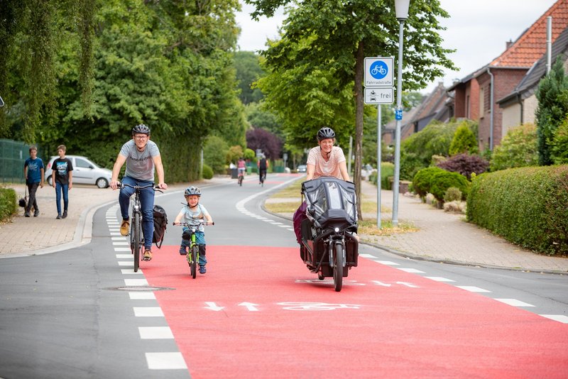 Dieses Foto zeigt eine Fahrradstraße in Dülmen.