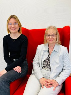 Miriam Brecklinghaus (l.) und Ulrike Kinzel Dieses Foto zeigt Miriam Brecklinghaus (l.) und Ulrike Kinzel