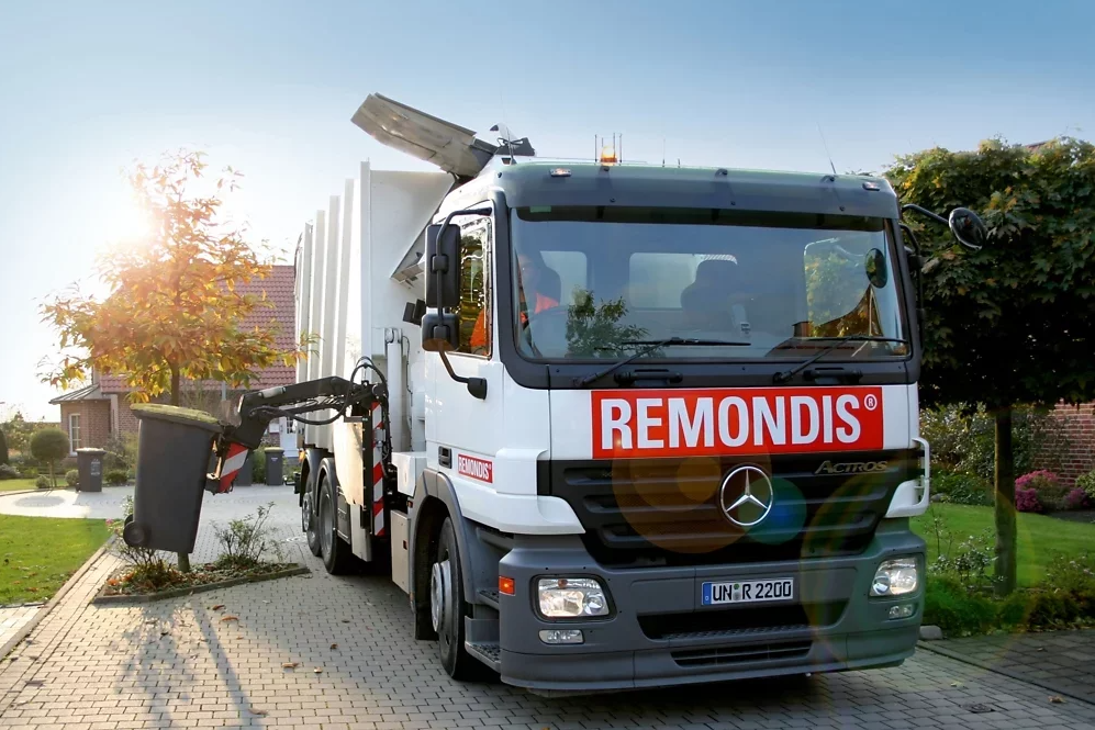 Dieses Foto zeigt ein Müllabfuhr-Fahrzeug